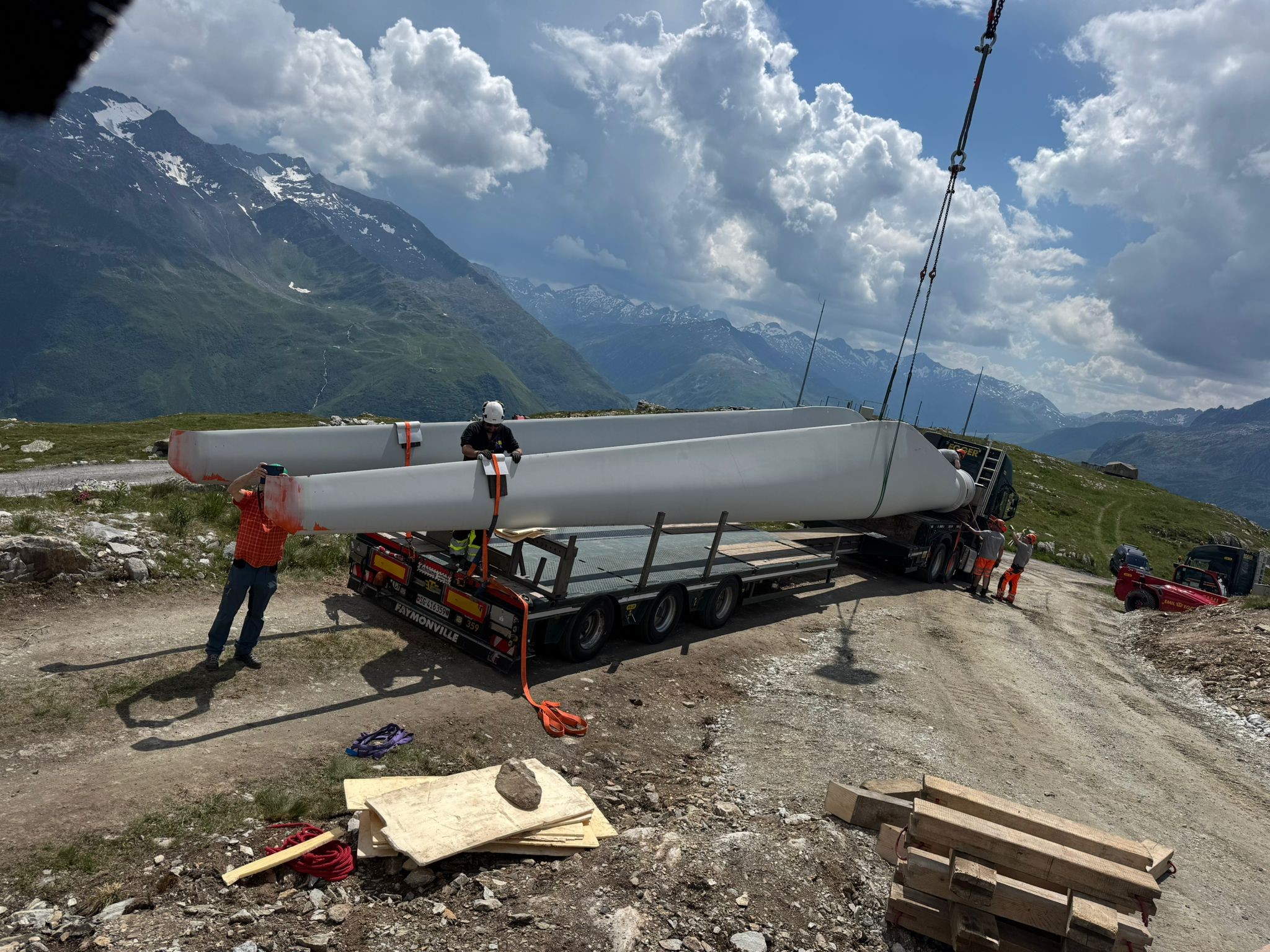 Gotthard – Dismantling of an Enercon E44
